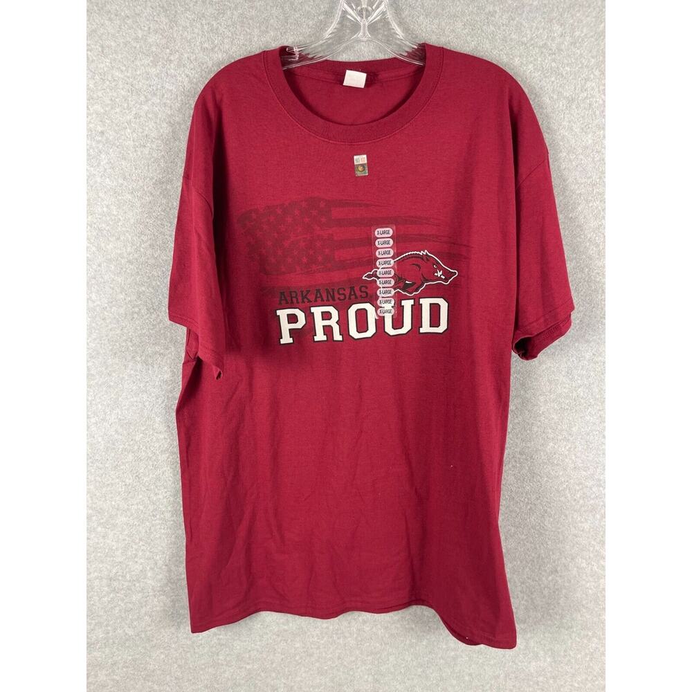 Arkansas Razorbacks T Shirt Men's Size XL Red‎ NCAA Football American Flag NWOT